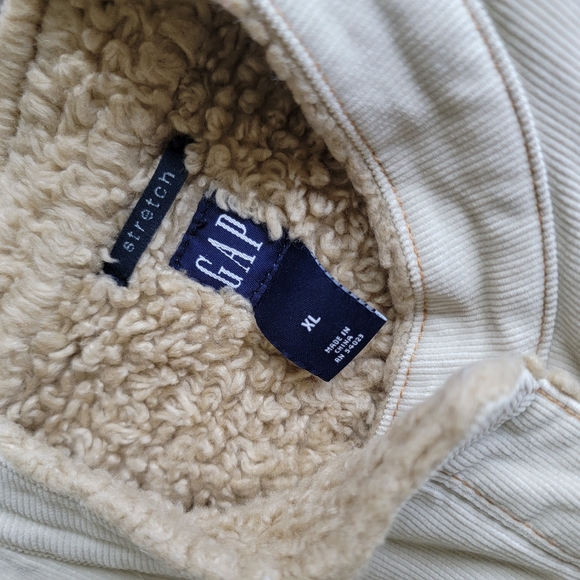 Gap cozy cream corduroy sherpa lined jacket - Picture 2 of 6